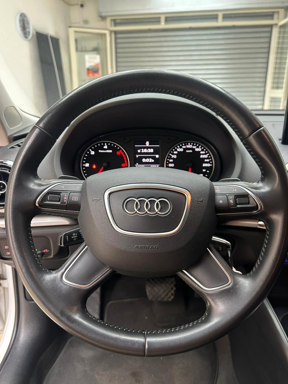 Audi A3 1.6 TDI 110CV S TRONIC