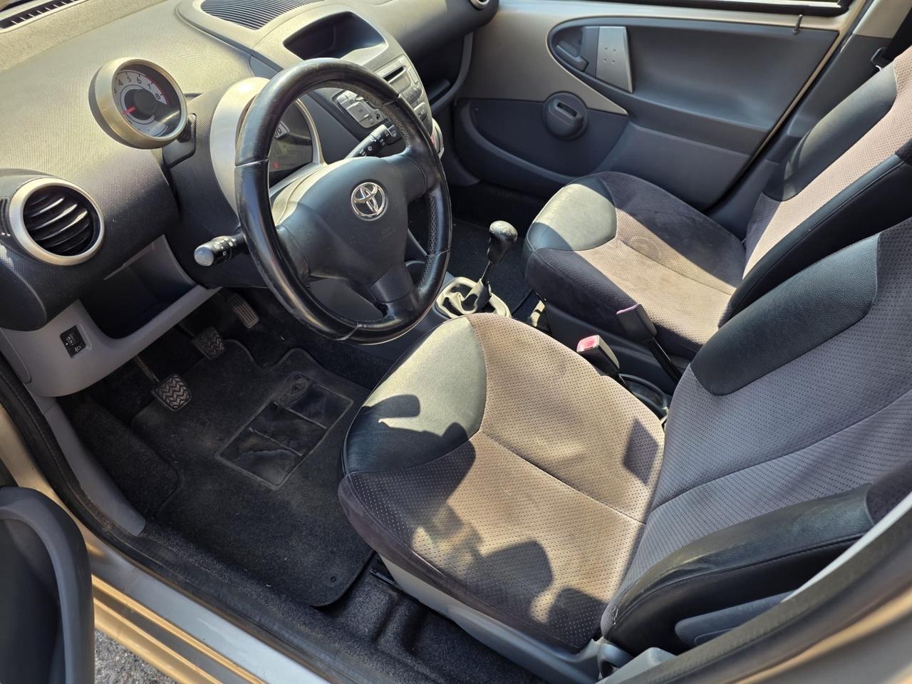 Toyota Aygo 1.0 12V VVT-i 5 porte