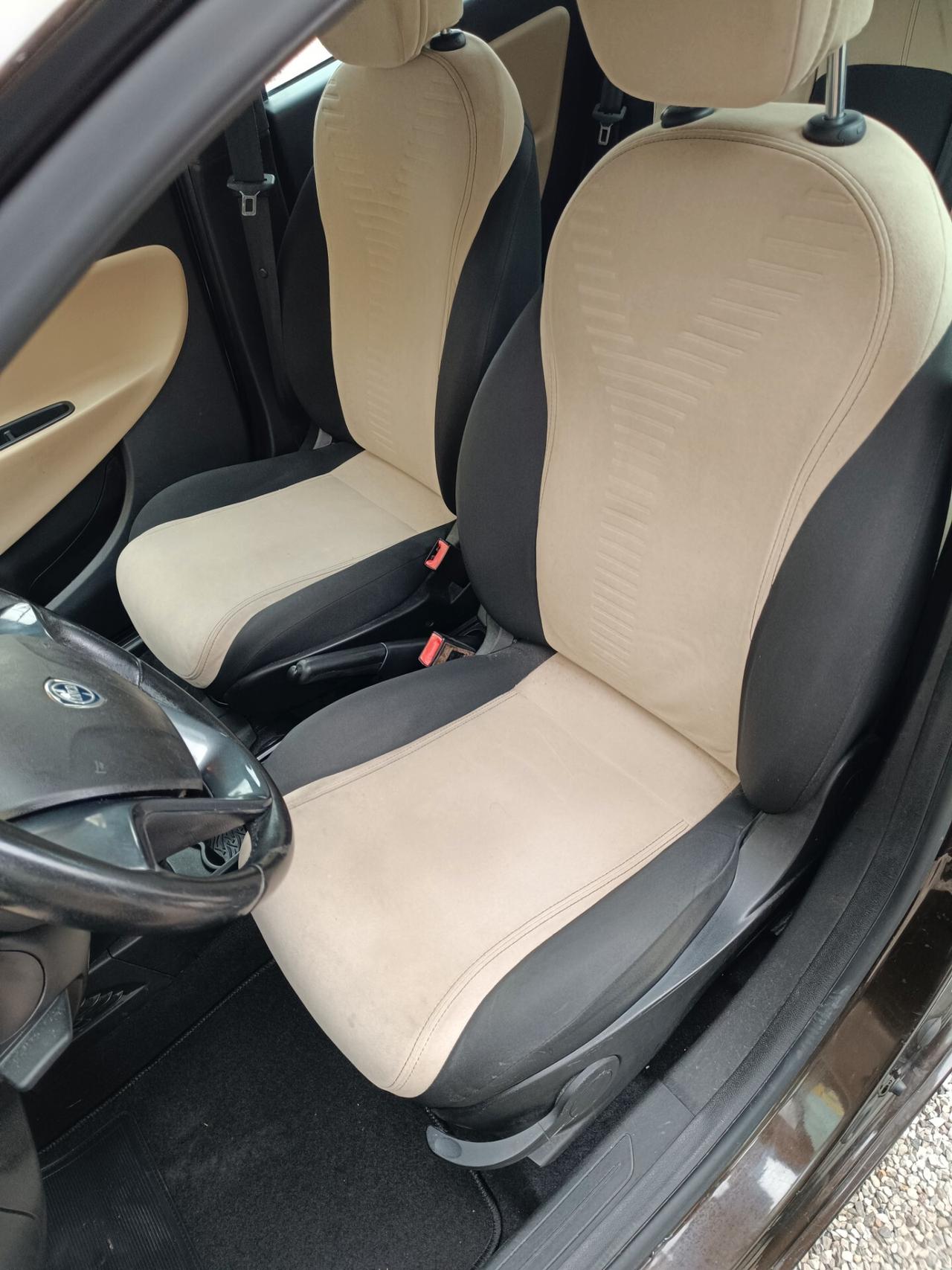 Lancia Ypsilon 1.2 69 CV 5 porte GPL Ecochic Gold