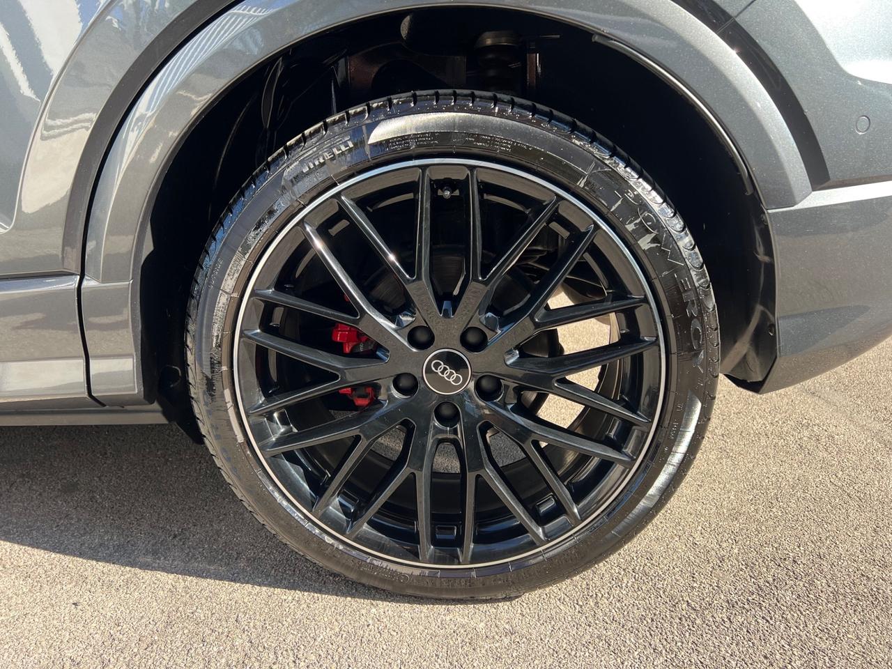 Audi Q2 35 TDI quattro S tronic Identity Black