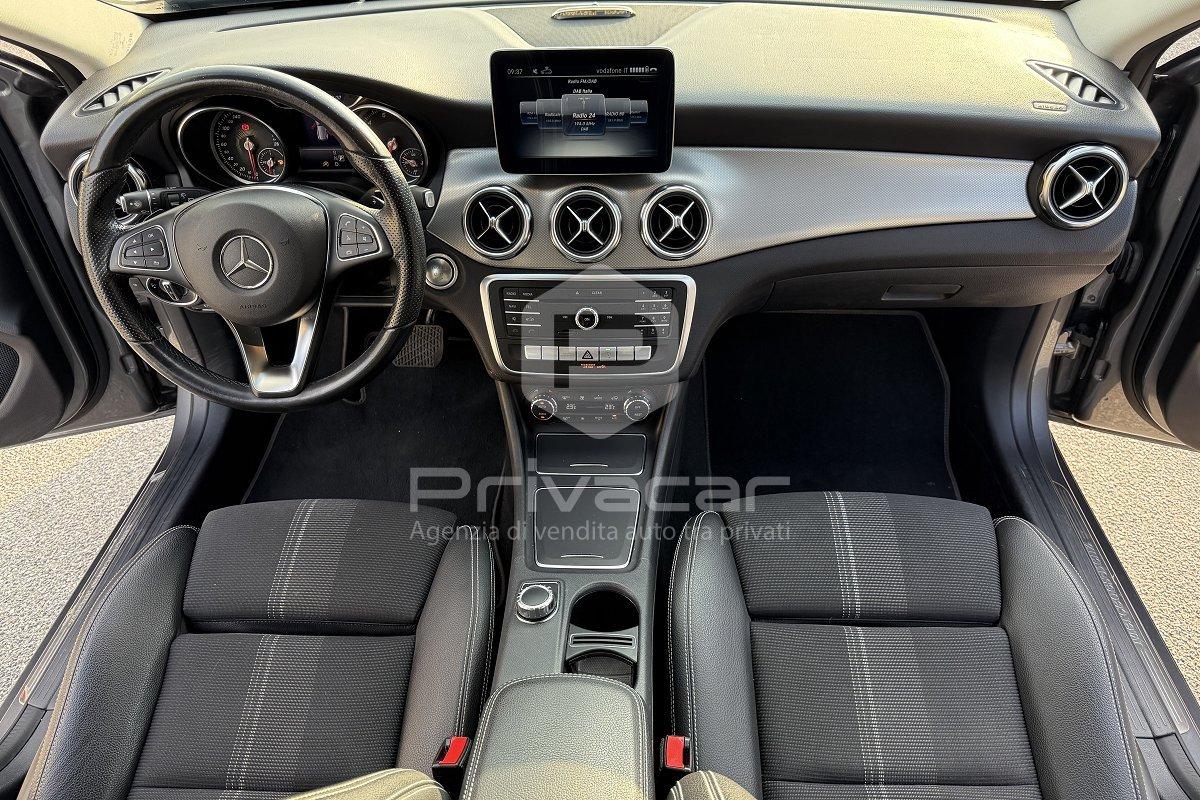 MERCEDES GLA 180 Sport