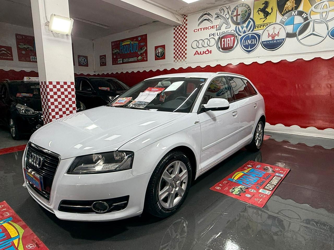 Audi A3 SPB 1.6 TDI 90cv Young - 2013
