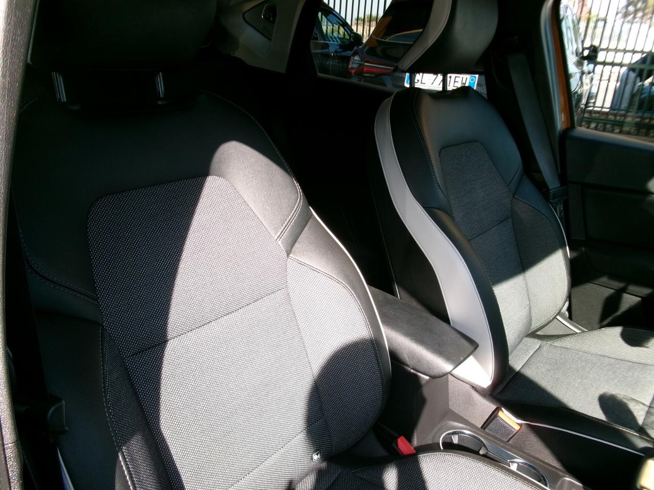 Renault Captur 1.0 TCE GPL DI SERIE 100CV INTENS NAVI/CAMERA BICOLORE
