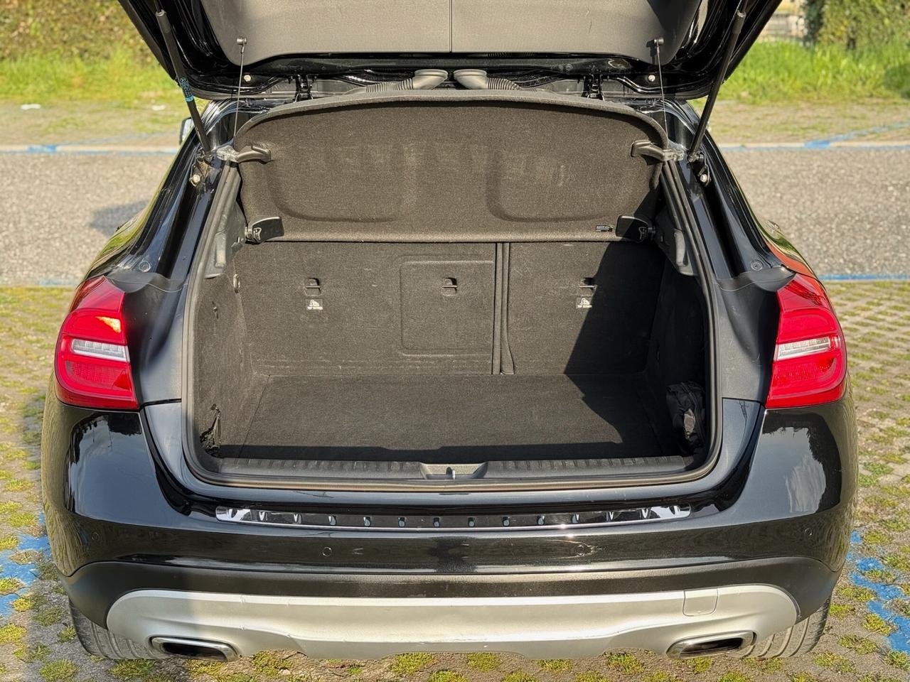 MERCEDES GLA 220 CDI 2015 Automatic 4Matic Premium