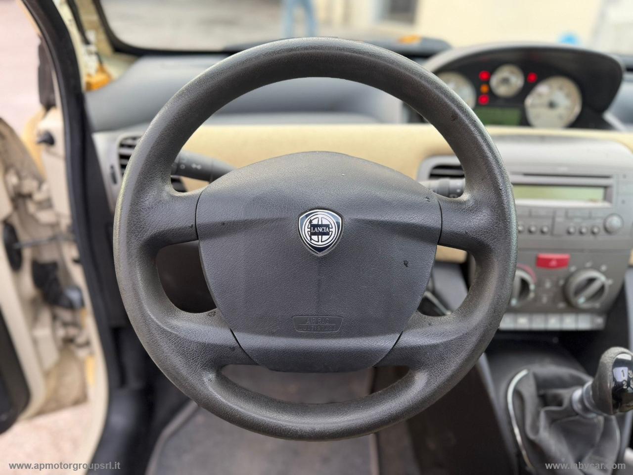 LANCIA Ypsilon 1.2 Oro