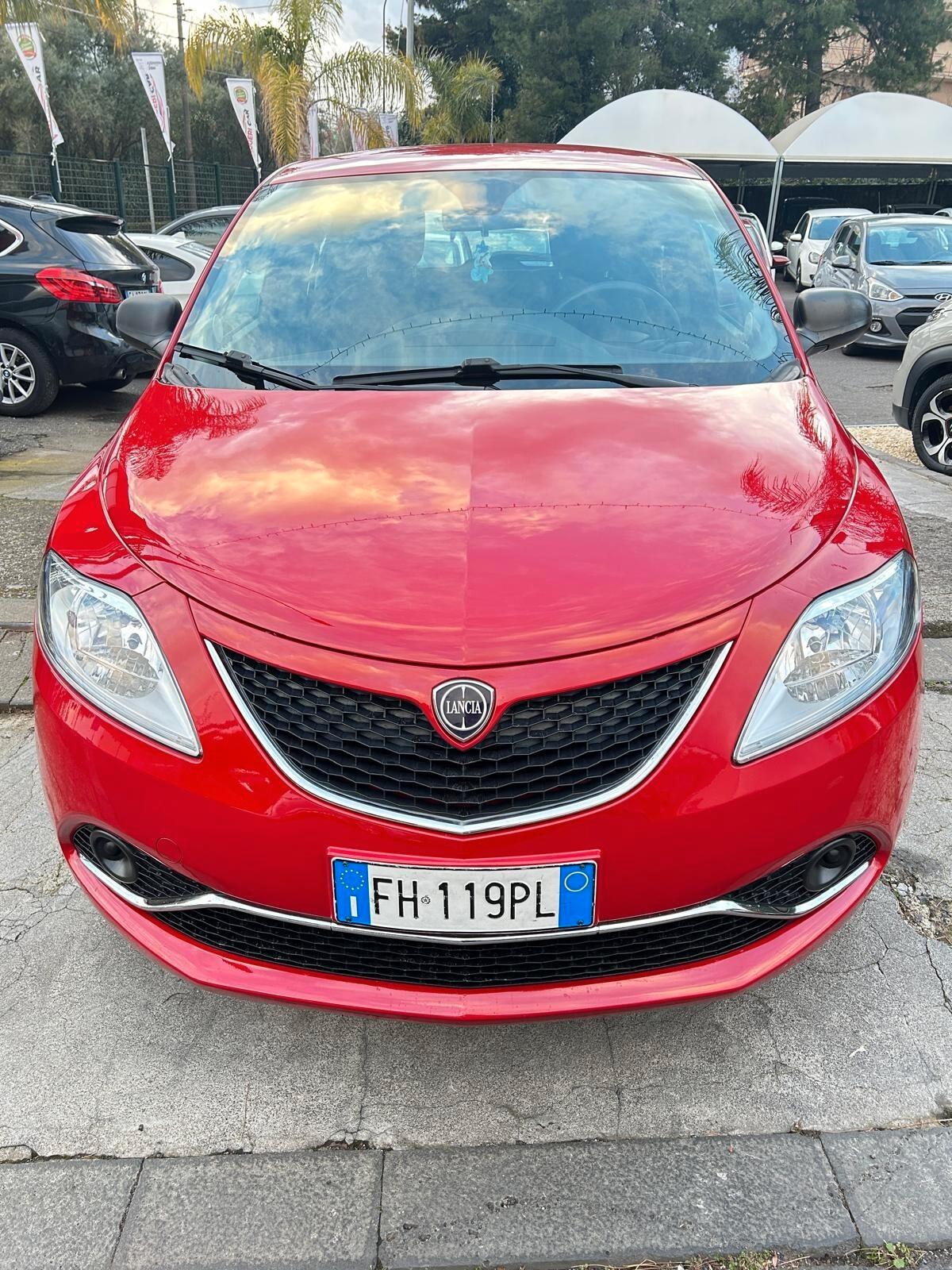 Lancia Ypsilon 1.2 69 CV 5 porte GPL Ecochic Gold