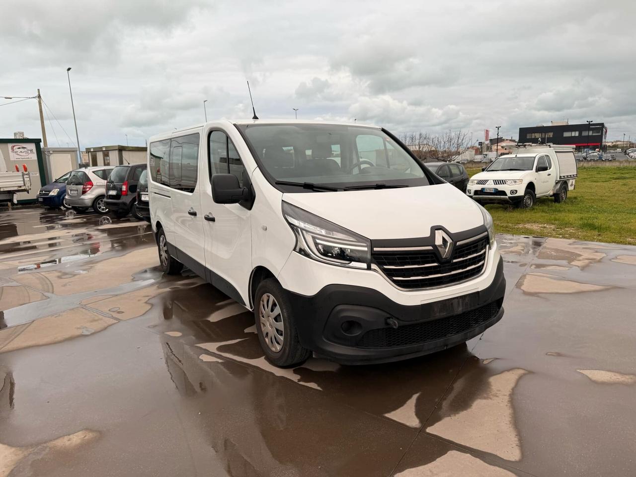 Renault Trafic T29 2.0 dCi 120CV PC-TN Zen Heavy