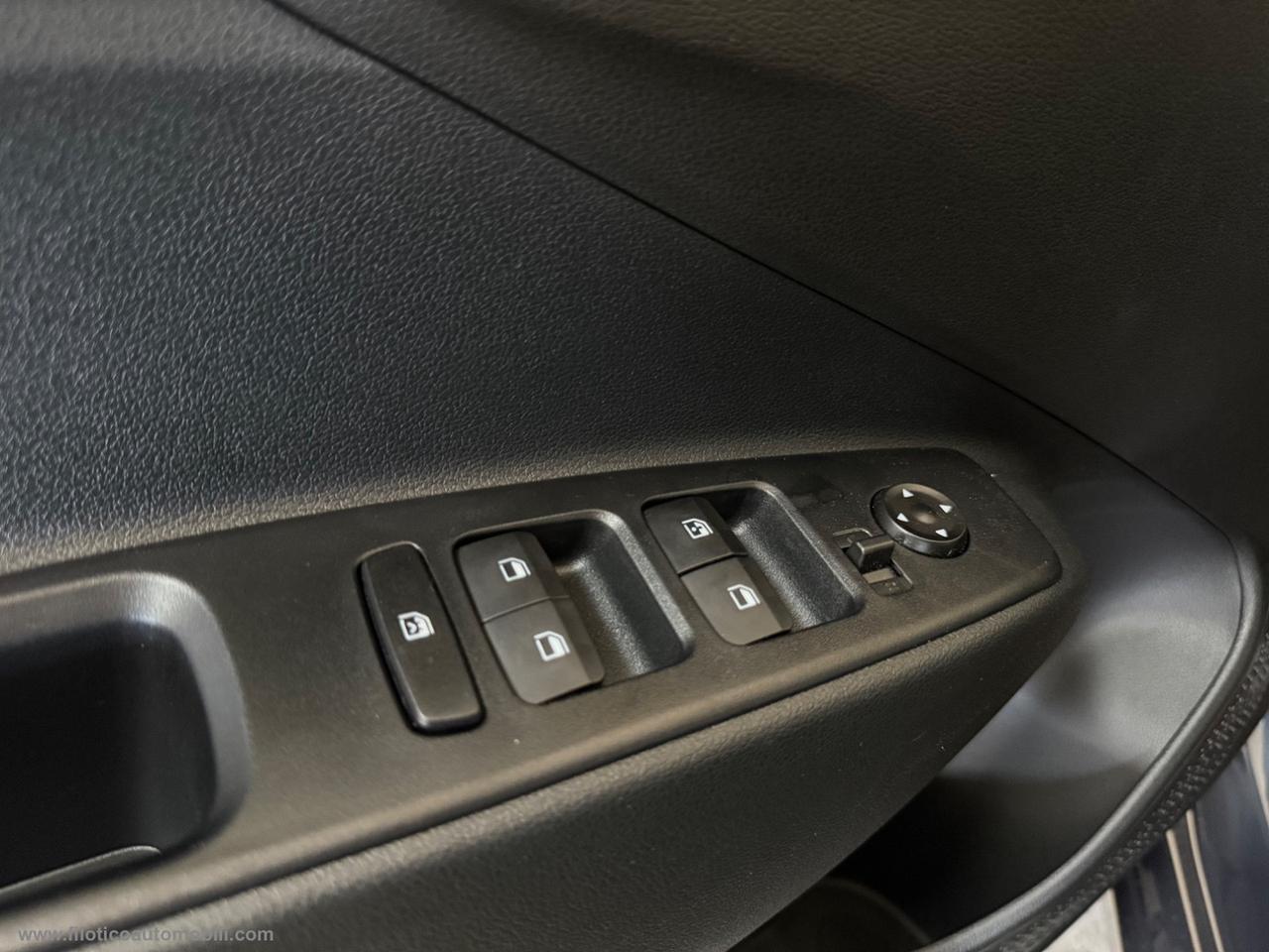 HYUNDAI i10 1.0 MPI Connectline KM ZERO FULL APPLE CARPLAY - ANDROID
