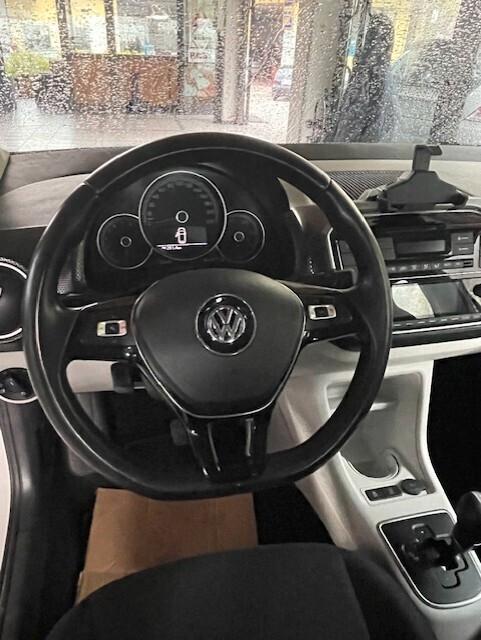 Volkswagen up! 1.0 move BlueMotion Technology ASG 2017