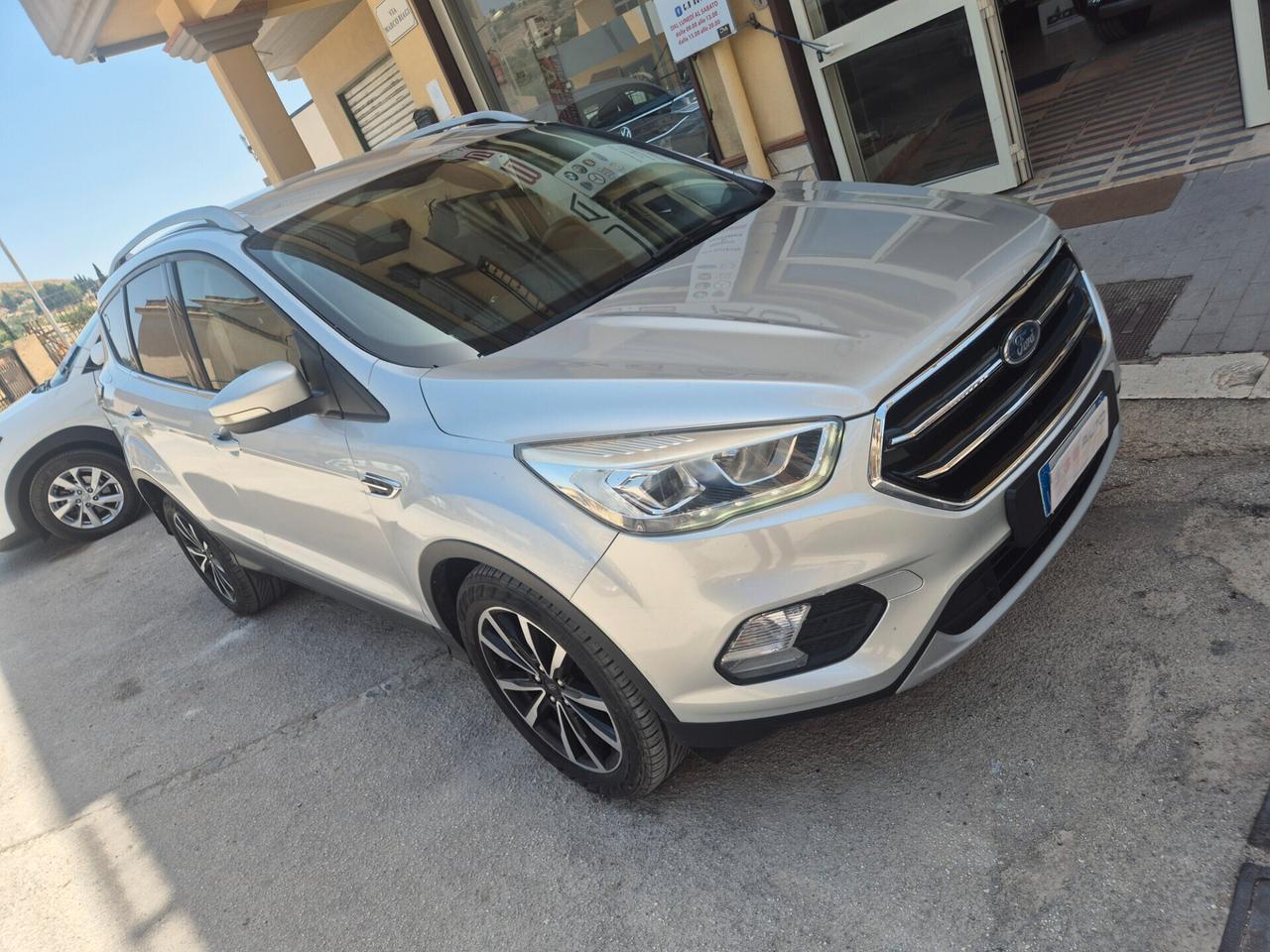 FORD KUGA 1.5 TDCI 120 CV TITANIUM NAVI KM CERTIF