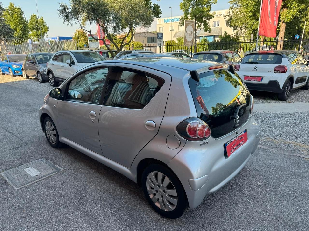 Toyota Aygo 1.0 12V VVT-i 5 porte Lounge MMT