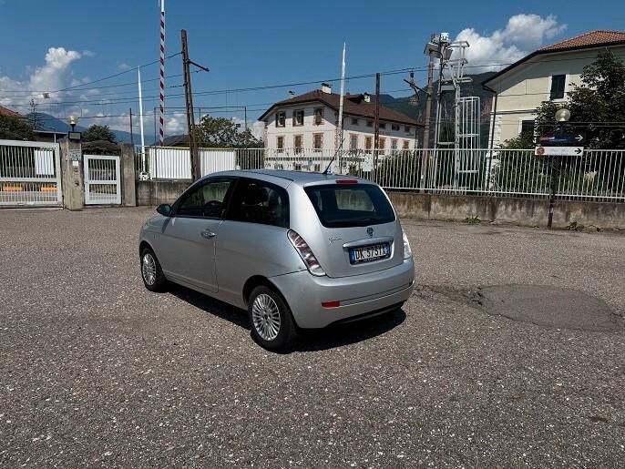 Lancia Ypsilon 1.2 Argento