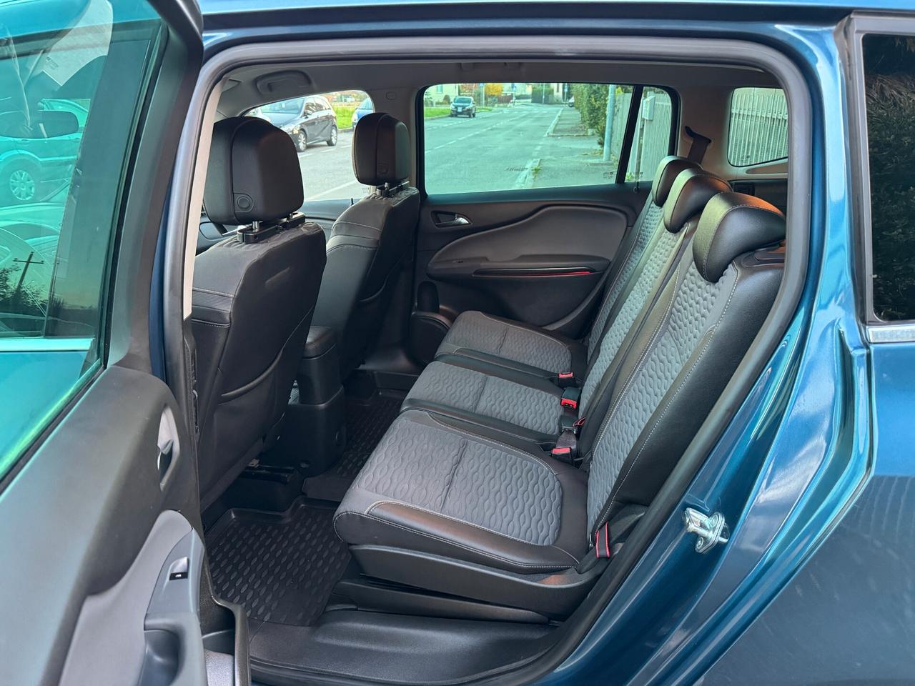 Opel Zafira Tourer 1.4 Turbo 140CV GPL Cosmo 7 posti