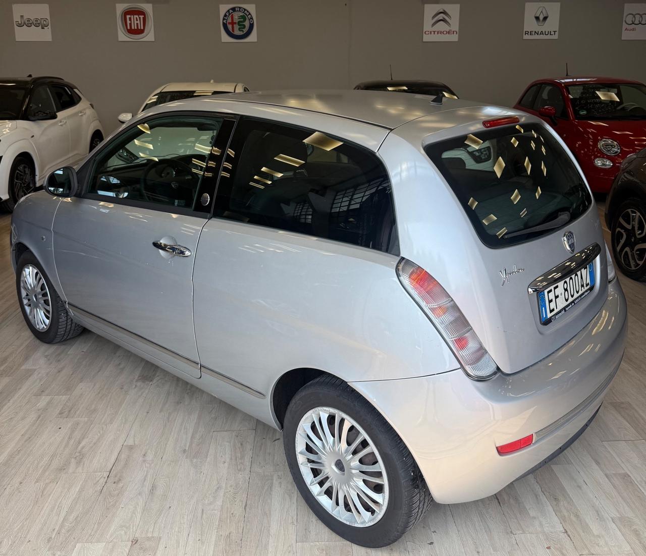 Lancia Ypsilon 1.4 Platino Ecochic GPL