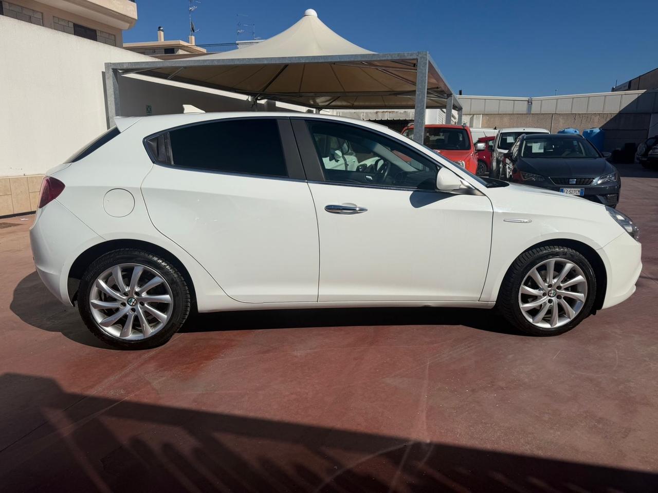 Alfa Romeo Giulietta 1.6 JTDm-2 120 CV Exclusive