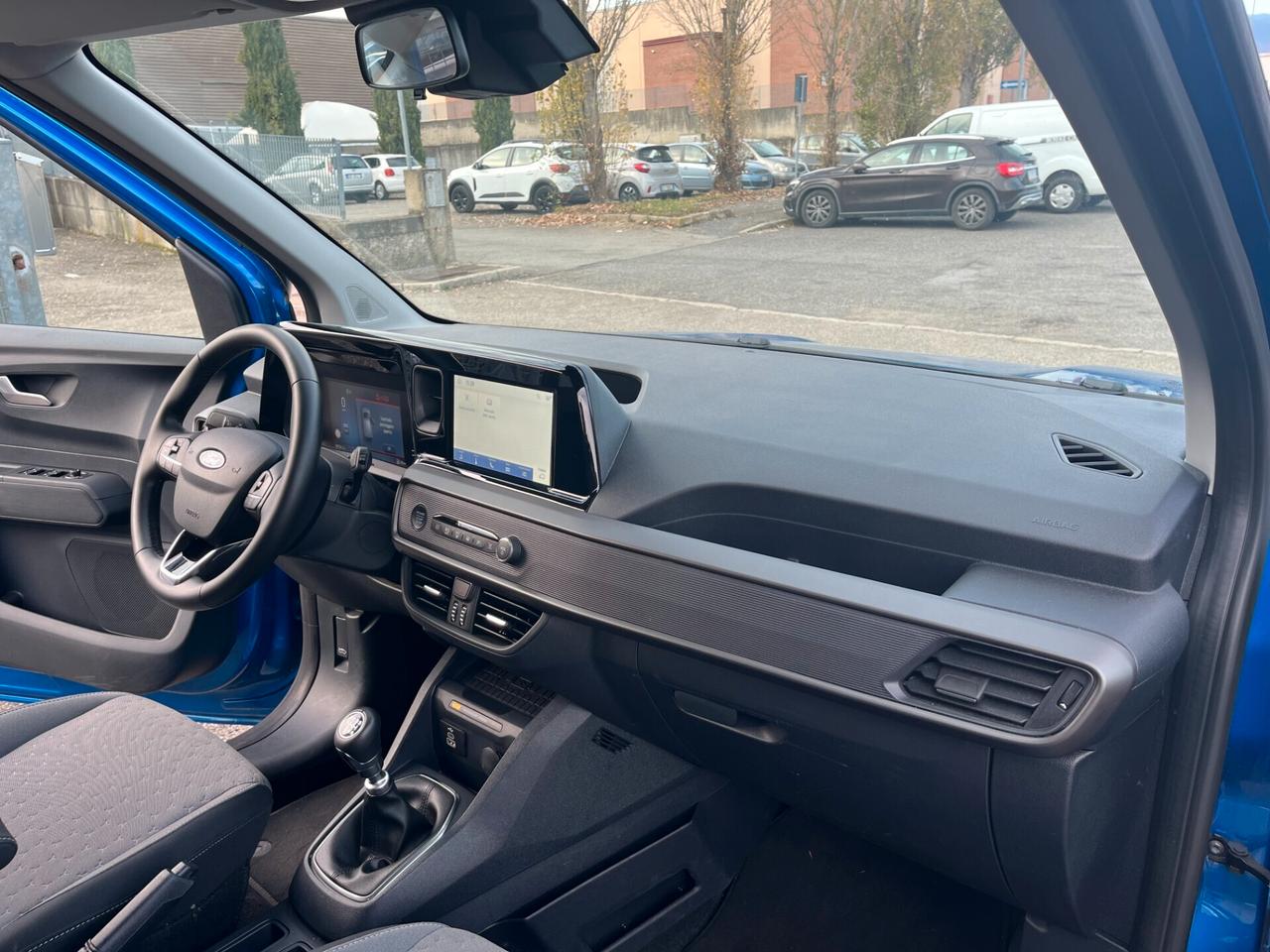 Ford Tourneo Courier 1.0 EcoBoost Titanium