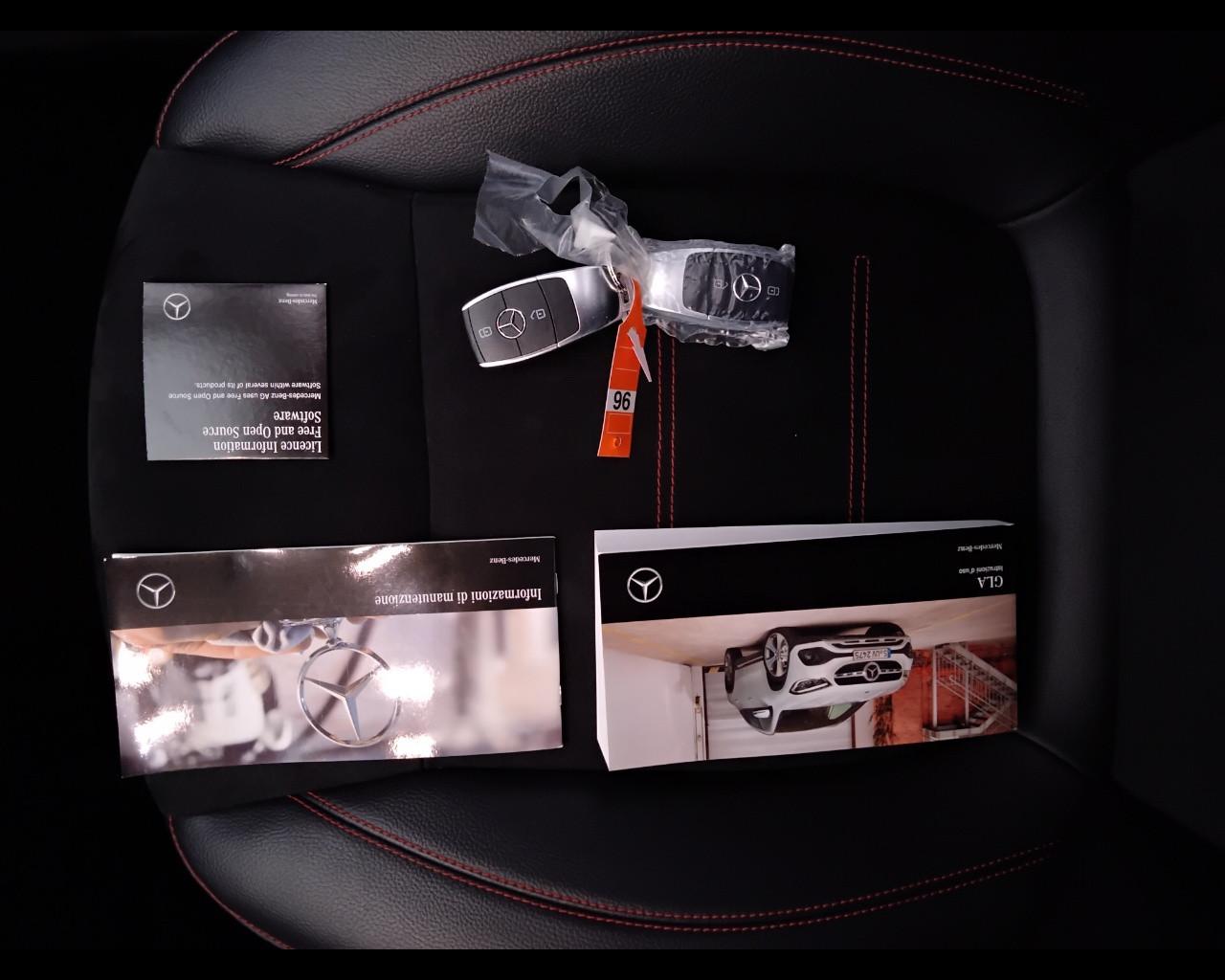 Mercedes-Benz GLA-H247 2020 - GLA 200 d Premium auto