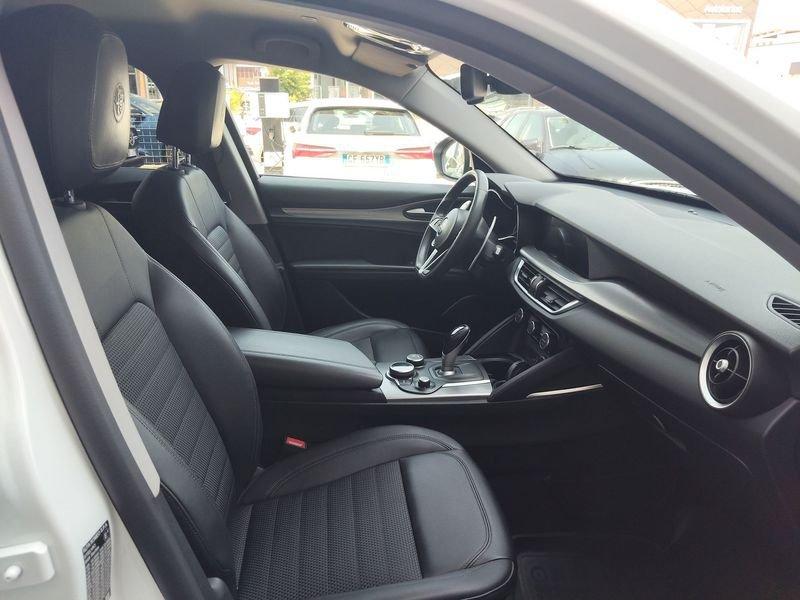 Alfa Romeo Stelvio 2.2 Turbodiesel 210 CV AT8 Q4 Executive