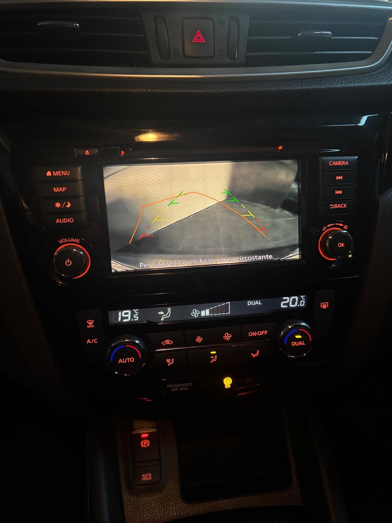 Nissan Qashqai 1.3 DIG-T 140 CV Tekna+ TETTO PANORAMICO