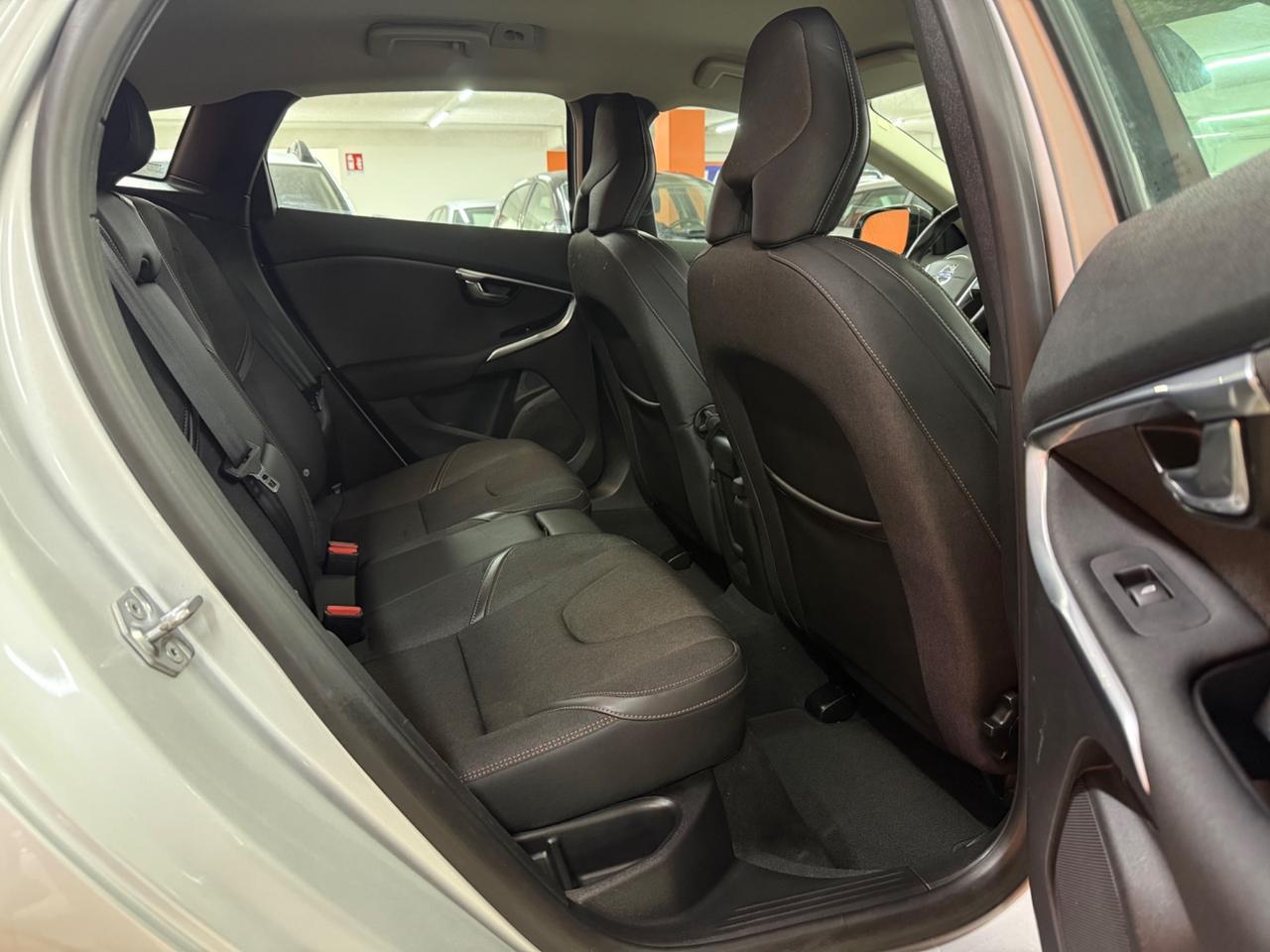 Volvo V40 Cross Country D3 Summum