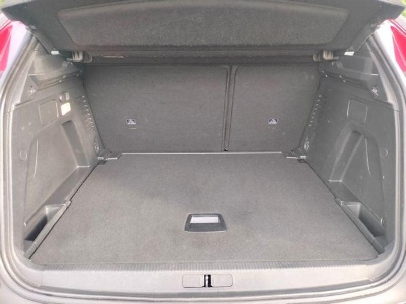 Peugeot 3008 3008 1.5 bluehdi Active Pack s&s 130cv eat8