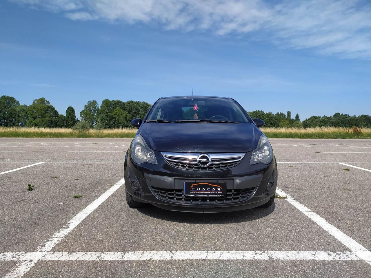Opel Corsa Cosmo 1.2 #11303