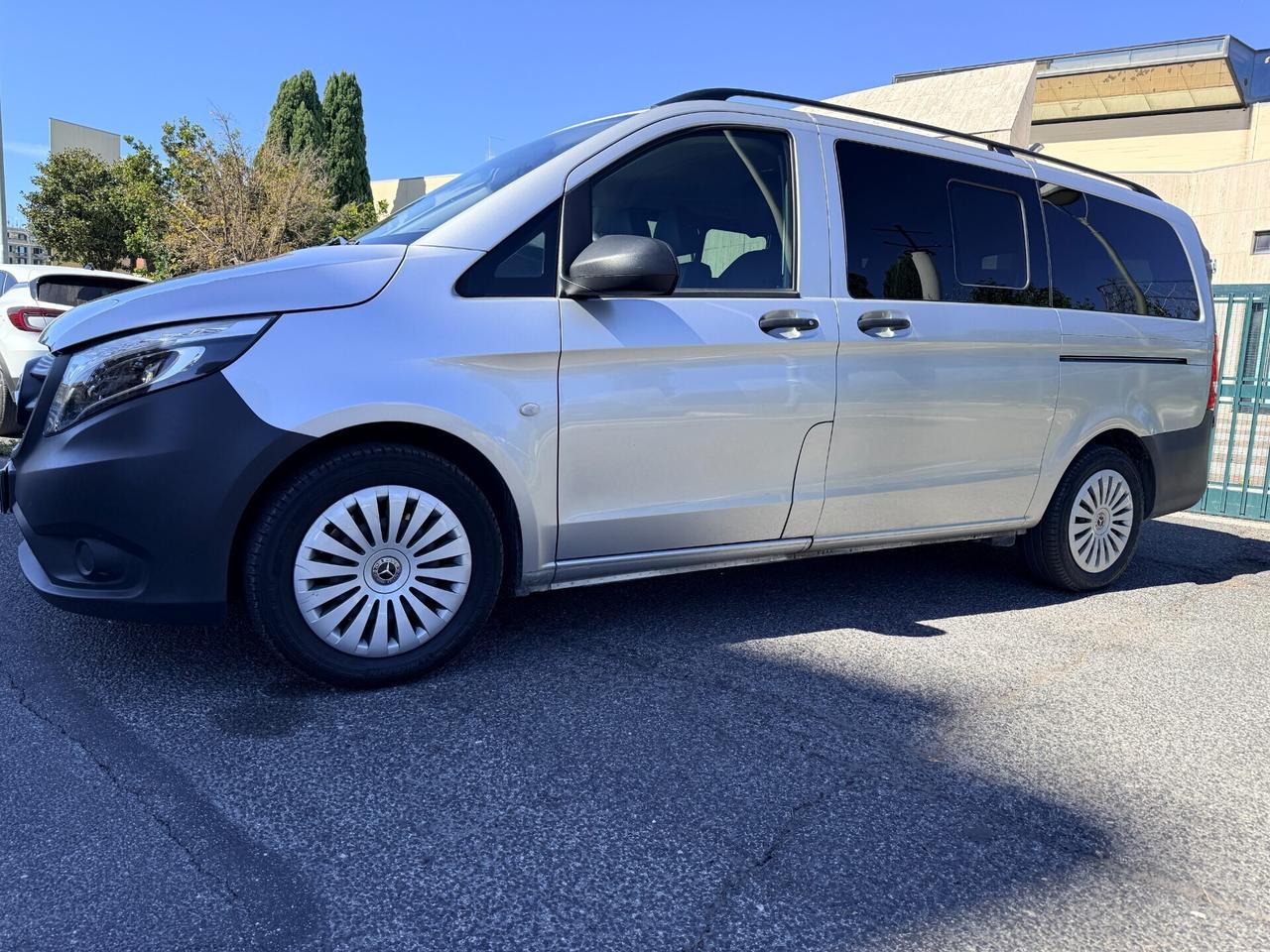 Mercedes Vito 2.0 190cv 9G AUTOCARRO 6 Posti