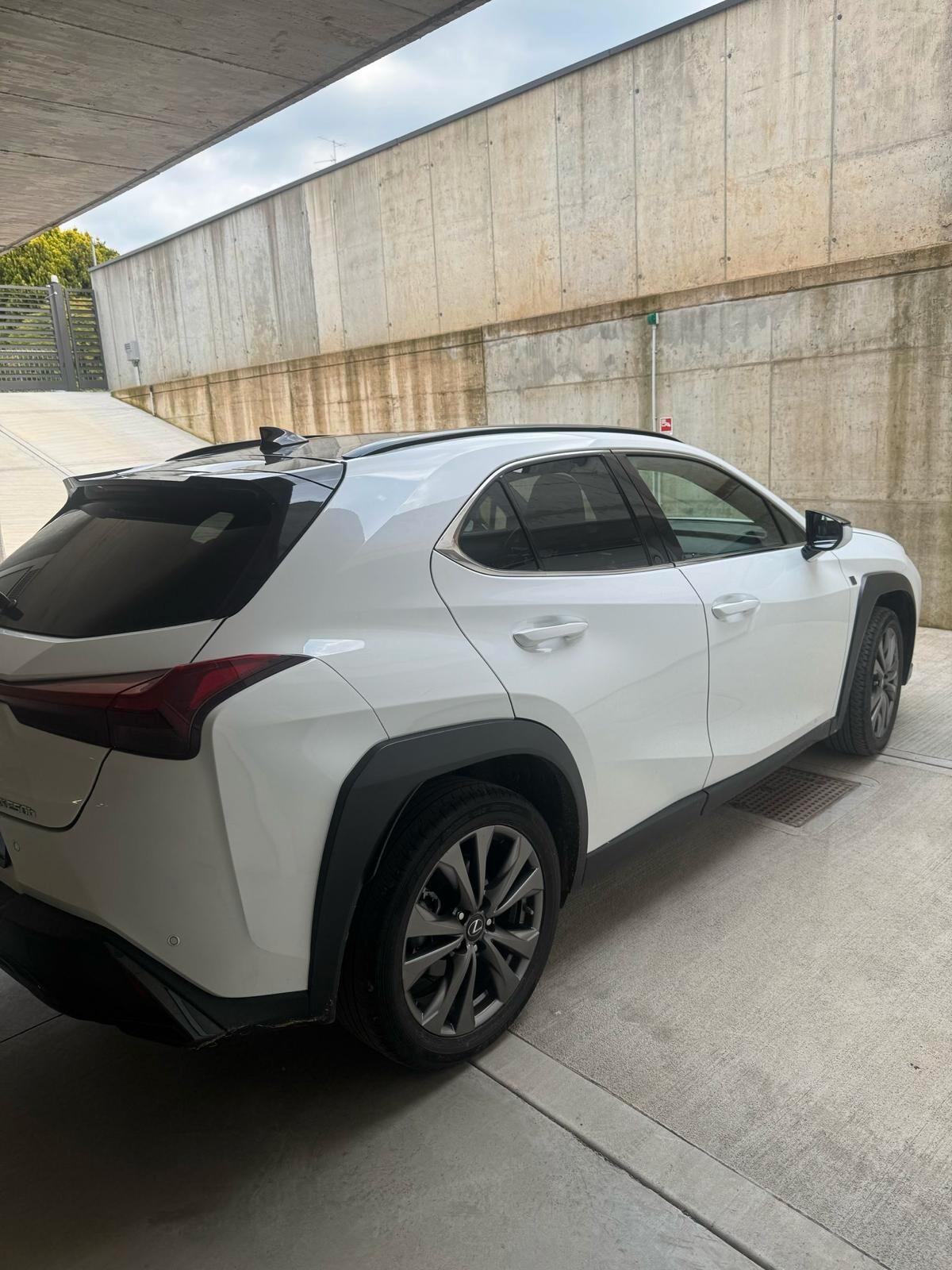 Lexus UX UX Hybrid F Sport