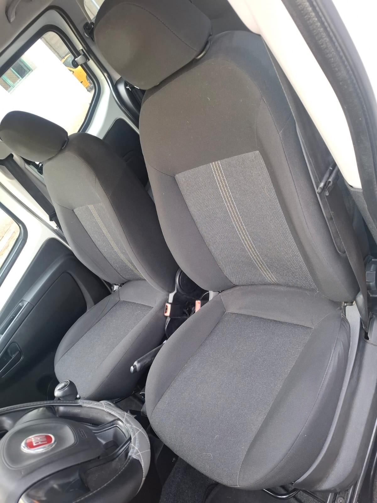 Fiat Qubo 1.4 8V 77 CV Lounge (57Kw)