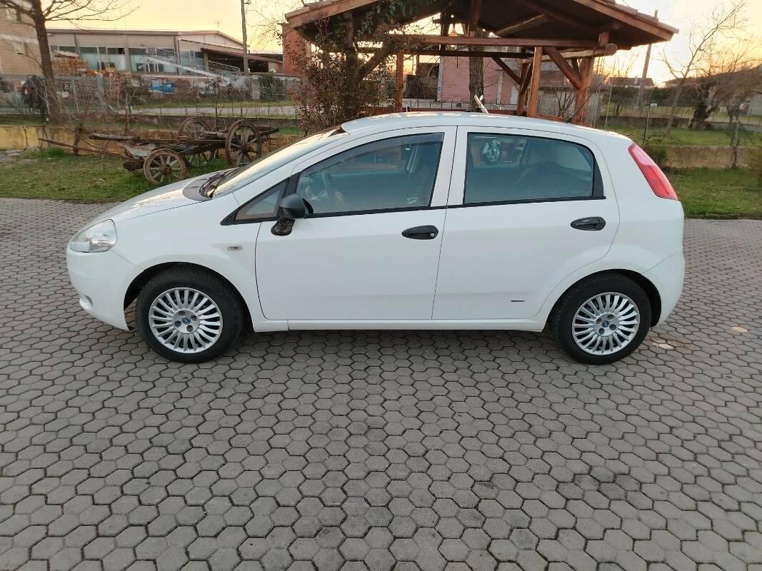 Fiat Punto 1.4 Dynamic 77cv 5p