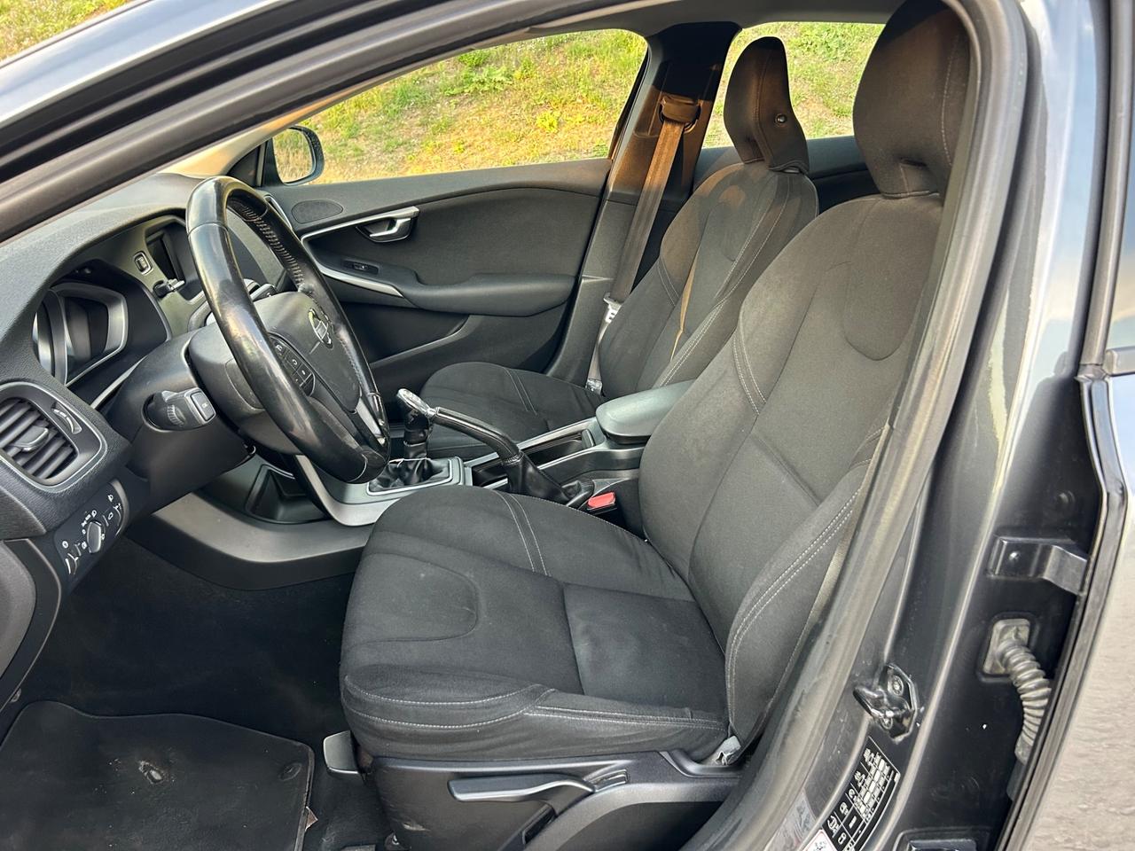 Volvo V40 D2 1.6 Summum