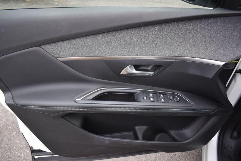 Peugeot 3008 BlueHDI 130 S&S Allure Pack