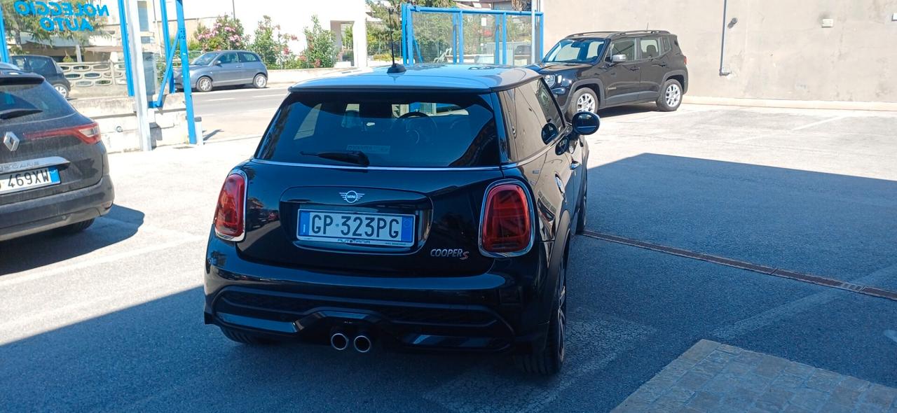 Mini 2.0 Cooper S Resolute