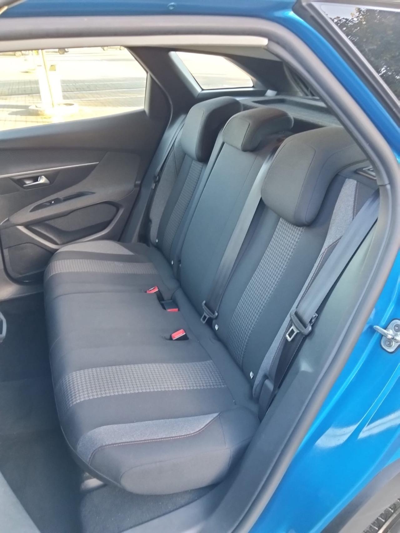Peugeot 3008 BlueHDi 130 S&S Allure Pack*Navi*Camera