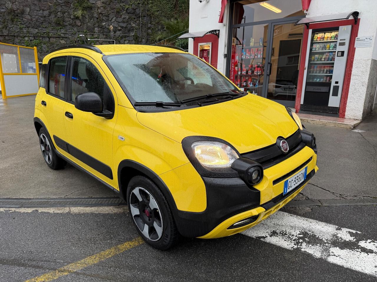 FIAT PANDA 1.0 Hybrid City Cross NEOPATENTATI