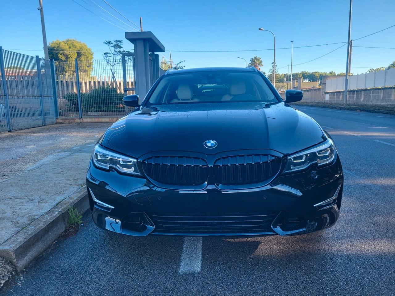 Bmw 318 D 48V Touring Luxury+Pelle+Vetri Oscurati...