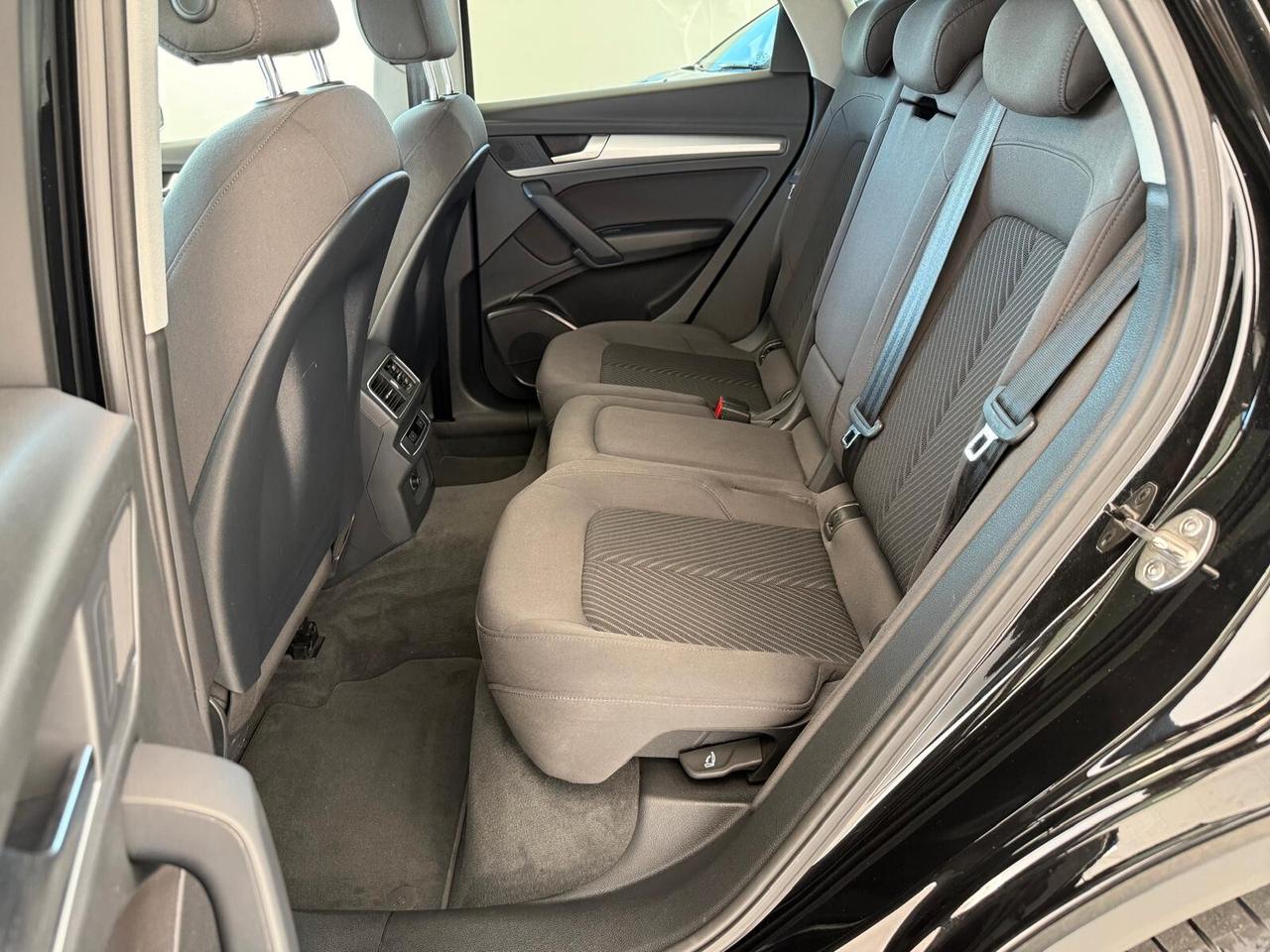 Audi Q5 2.0 TDI quattro S tronic Business