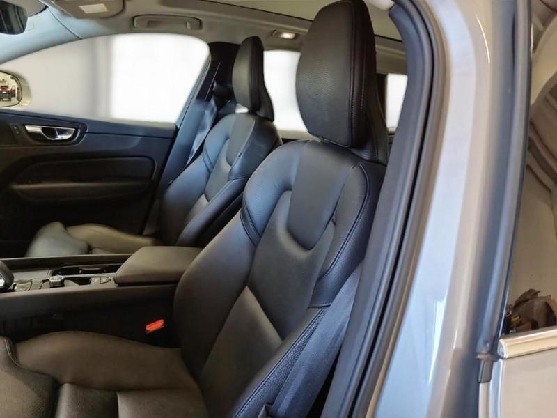 VOLVO XC60 T6 PLUG-IN AWD AUTO RECHARGE INS. EXP SUV