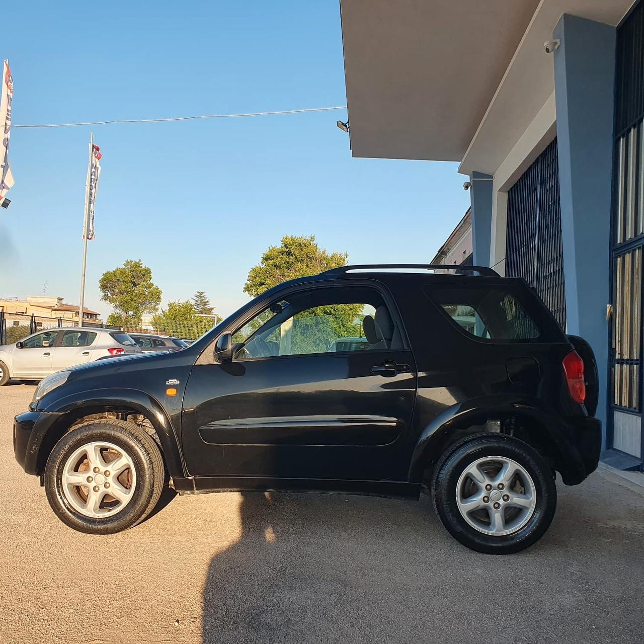 Toyota RAV4 2.0 Tdi D-4D cat 3 porte Sol