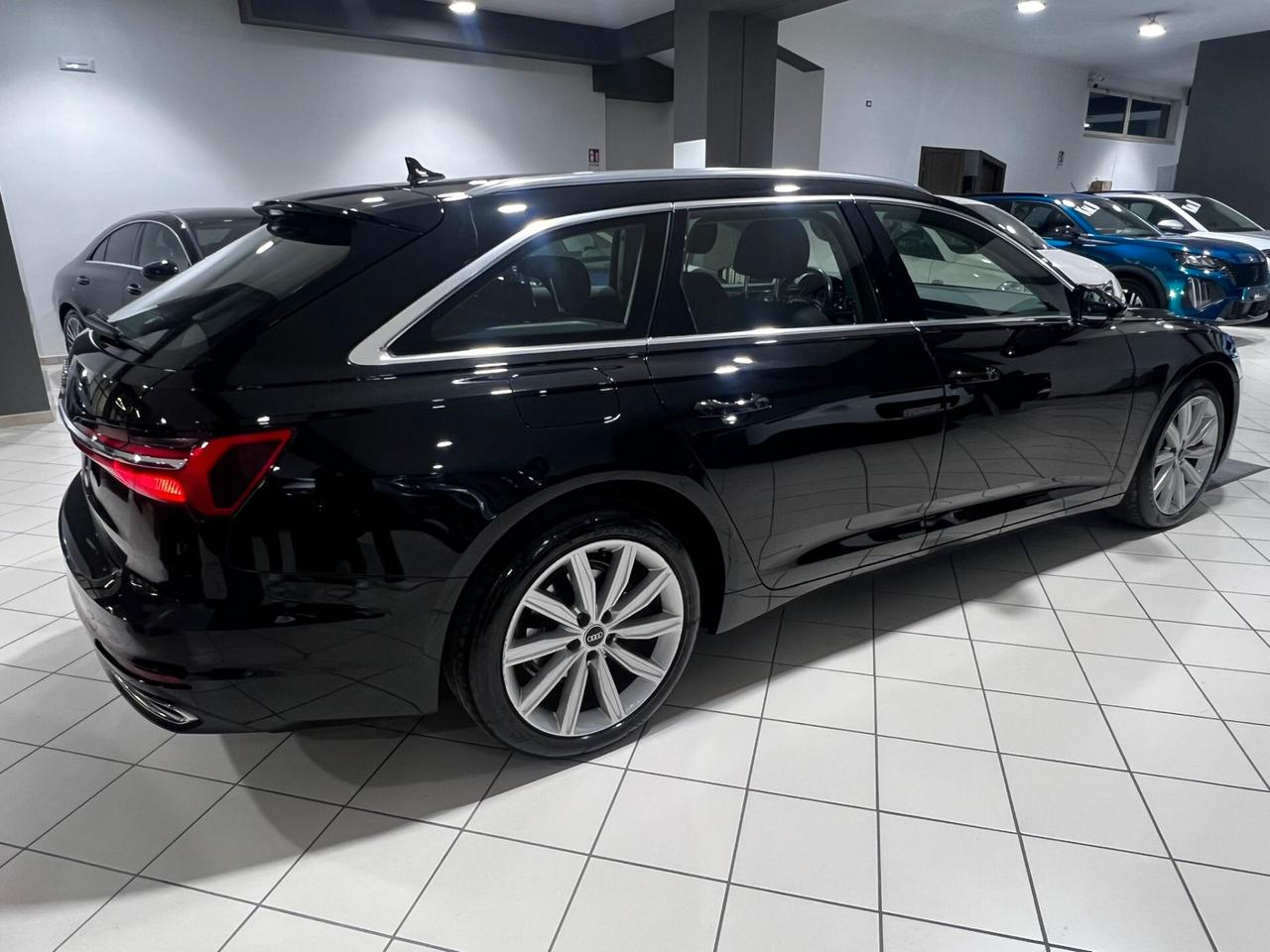 Audi A6 Avant 40 2.0 TDI S tronic Business Sport