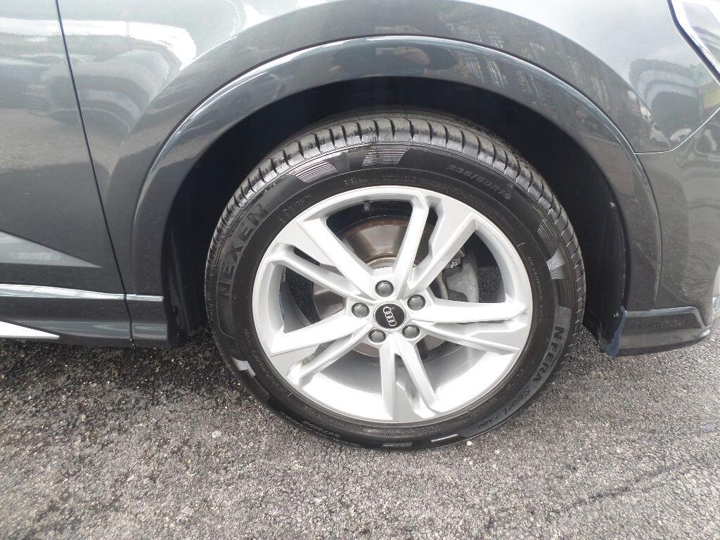 Audi Q3 SPB 35 TFSI S line edition