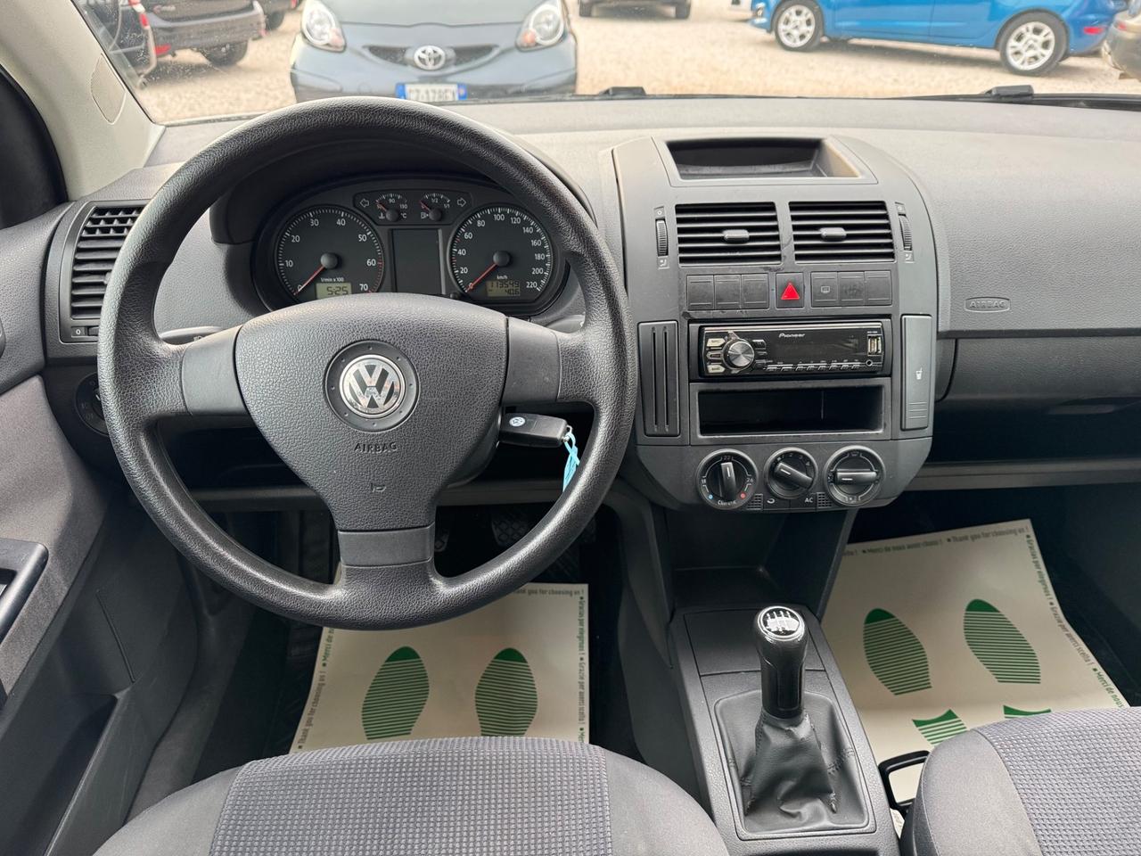 Volkswagen Polo 1.2/70CV 12V 5p. Trendline