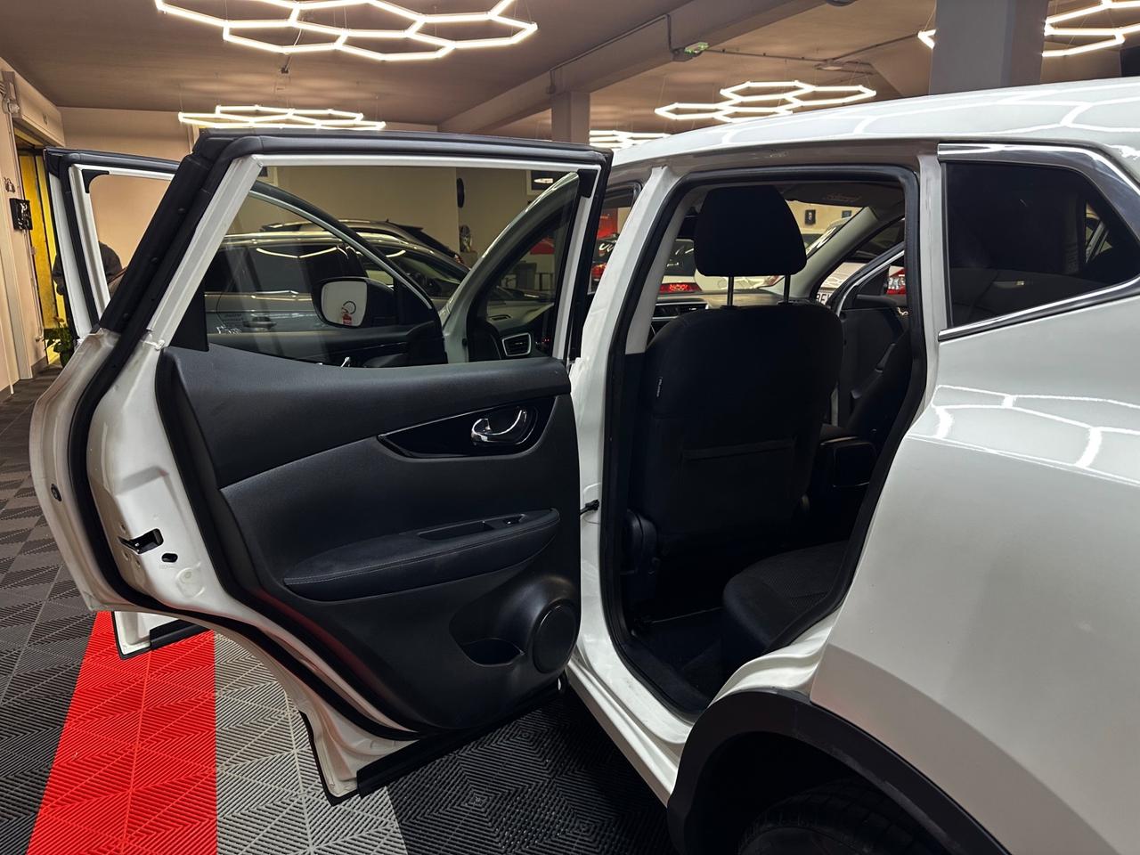 Nissan Qashqai 1.5 dCi - FABIANOAUTO