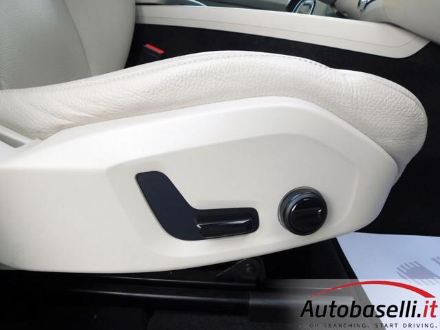 VOLVO XC60 B4 (D) MHEV 197CV AUTOMATICO CORE N1 - IVA ESPOSTA