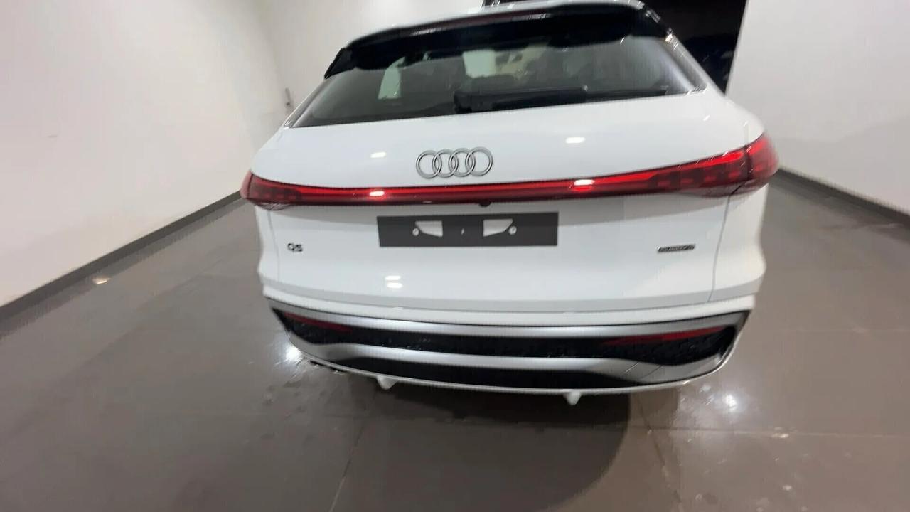 Audi Q5 SPB TDI 150 kW mHEV+ S tronic quattro line edition