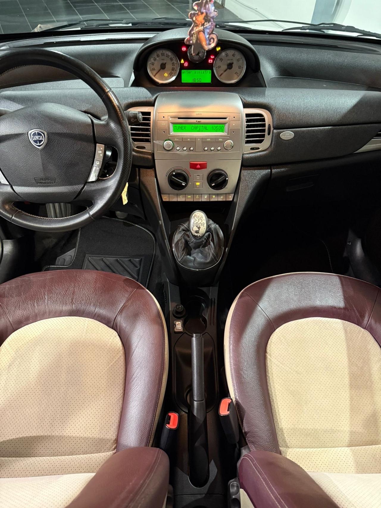 Lancia Ypsilon 1.4 -GPL -NEOPATENTATI