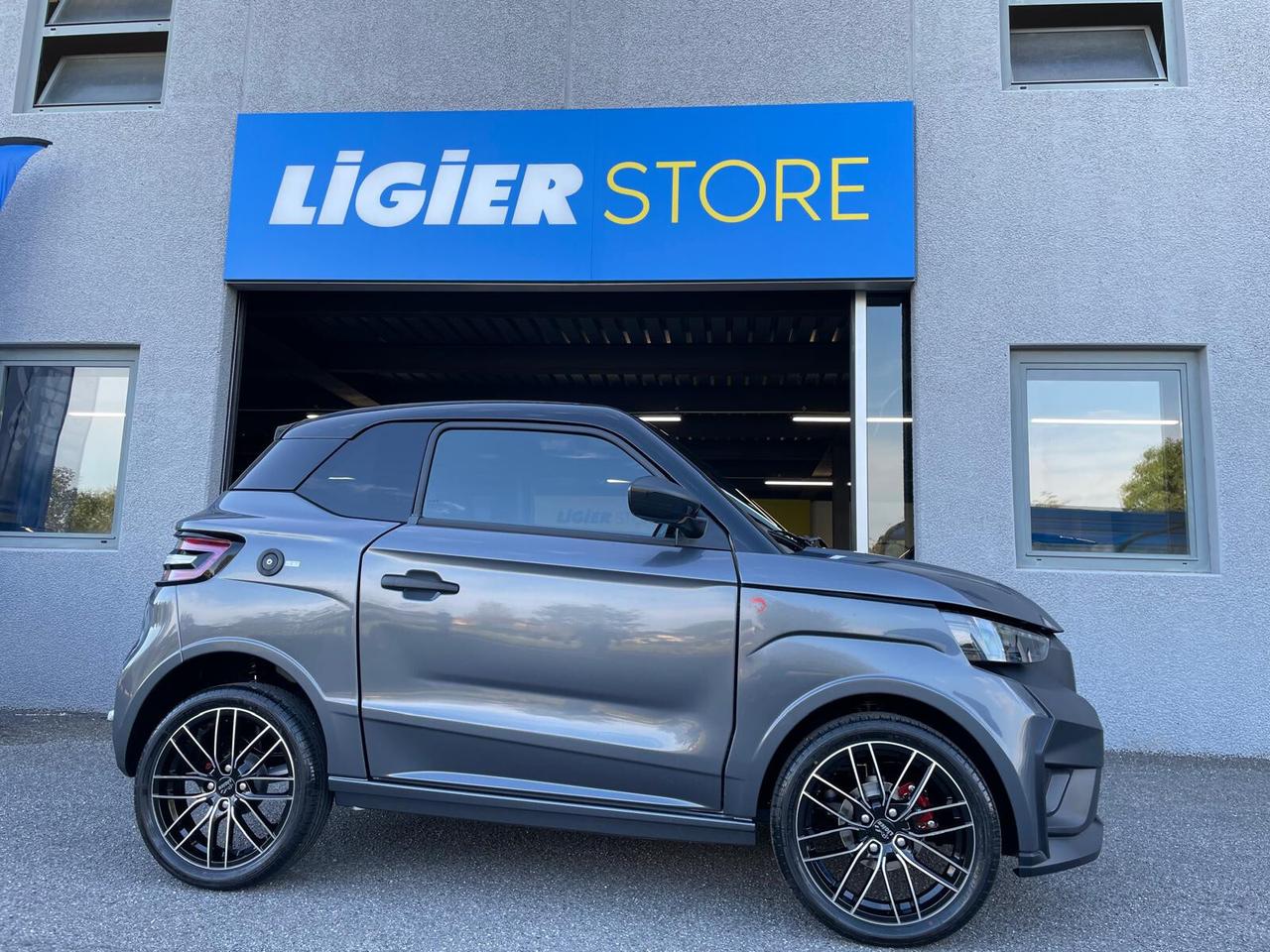 Ligier JS JS50 DCI Select