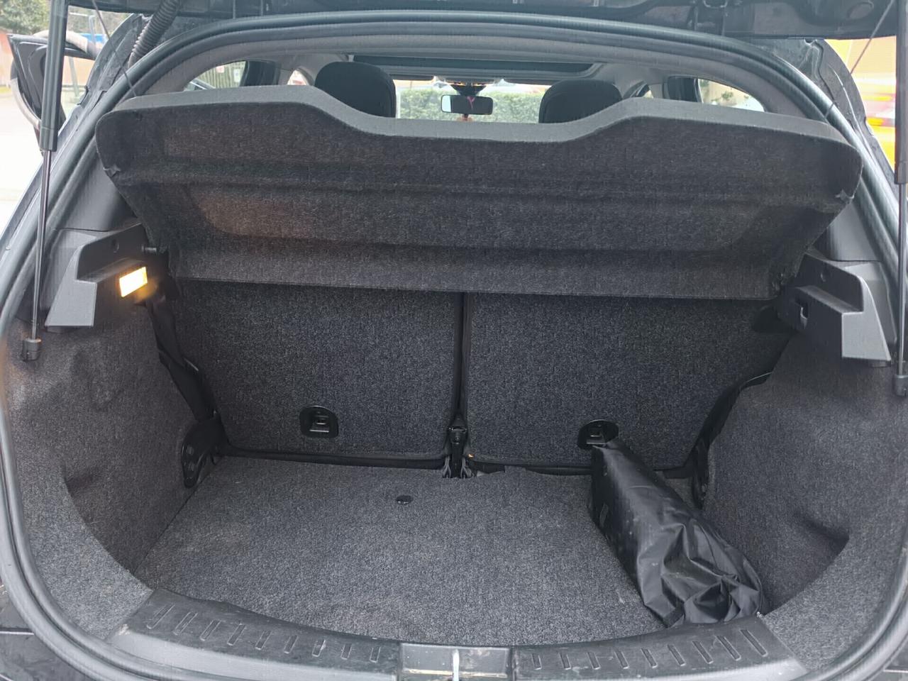Lancia Ypsilon 1.3 MJT 95 Platinum TETTO APRIBILE