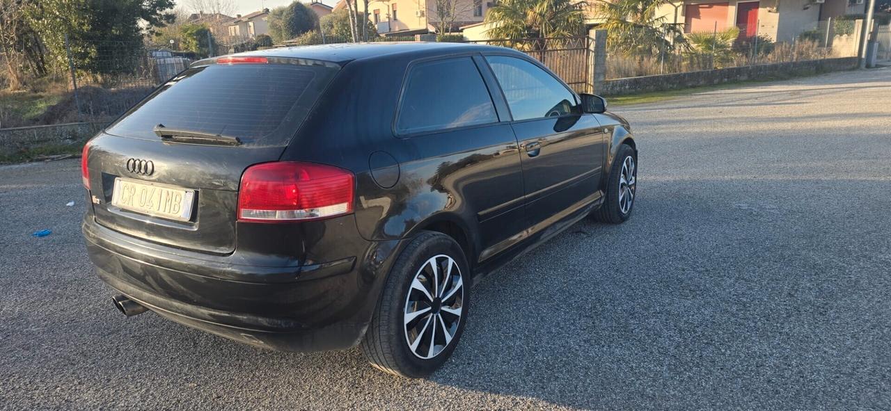 Audi A3 2.0 16V TDI Attraction