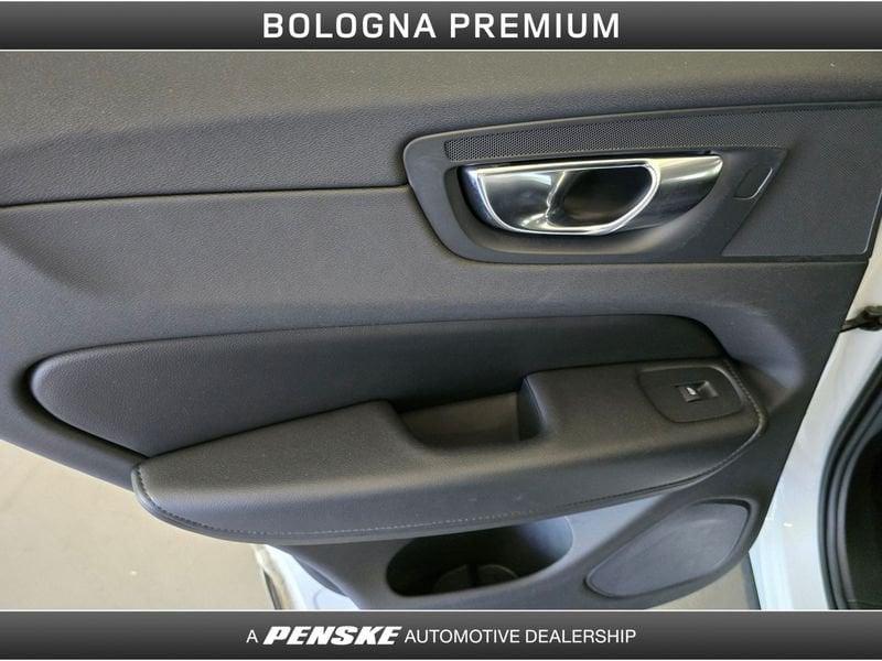Volvo XC60 XC60 B4 (d) Geartronic Momentum Pro N1 - AUTOCARRO